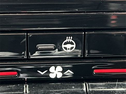 Used 2024 Jeep Grand Cherokee Altitude image 27