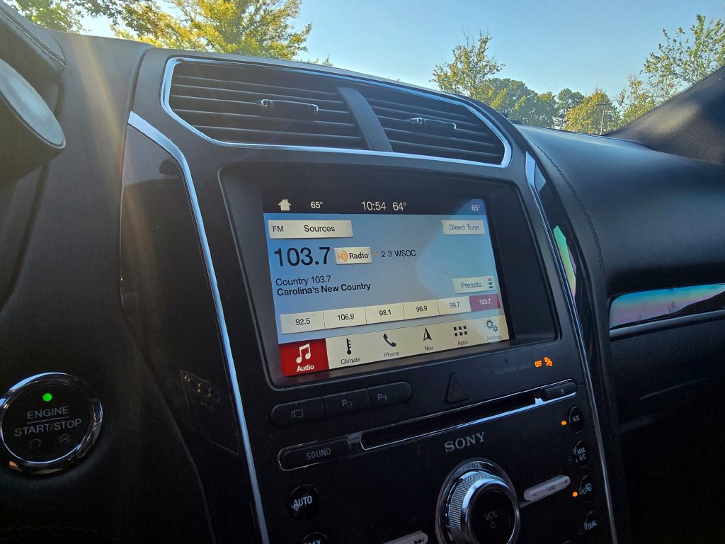 Used 2018 Ford Explorer Platinum AWD/4WD image 31