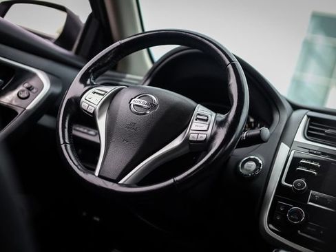 Used 2018 Nissan Altima 2.5 SL FWD image 24