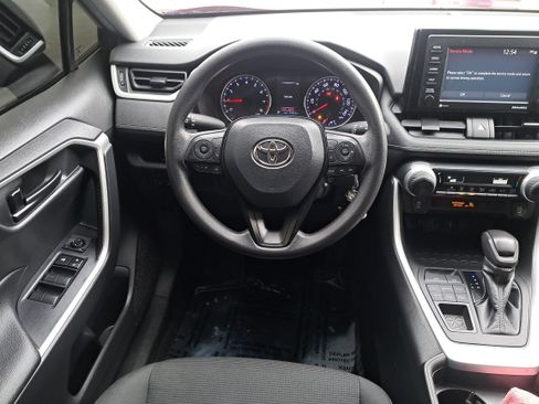 Certified 2020 Toyota RAV4 LE image 15