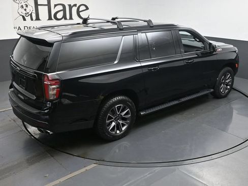 Used 2024 Chevrolet Suburban Z71 w/ Off-Road Capability Package AWD/4WD image 42