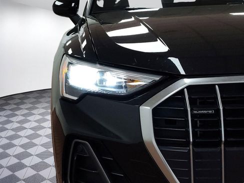 Used 2021 Audi Q3 2.0T Premium w/ Convenience Package image 9