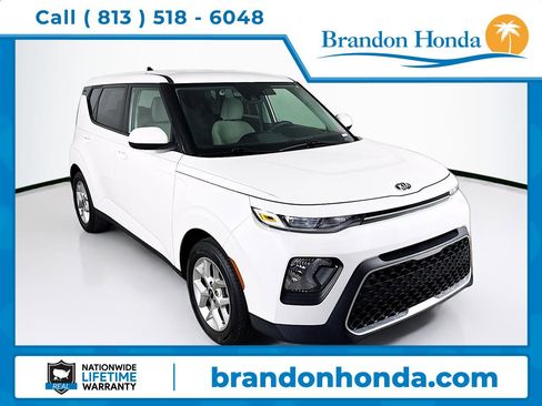 Used 2020 Kia Soul S image 1