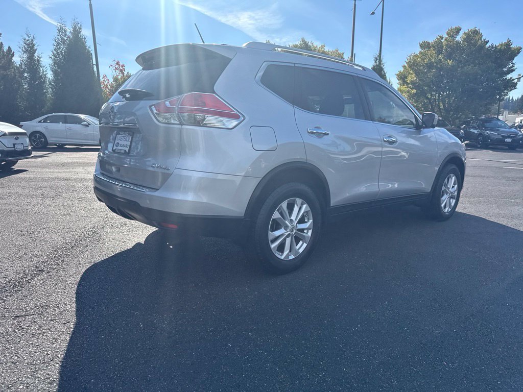 Used 2015 Nissan Rogue SV w/ SV Premium Package AWD/4WD image 5