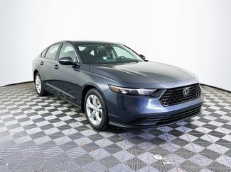 Used 2025 Honda Accord LX video 1