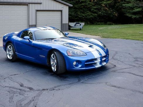 Used 2006 Dodge Viper SRT-10 RWD image 3