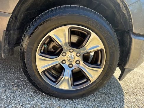 Used 2023 RAM 1500 Laramie AWD/4WD image 30