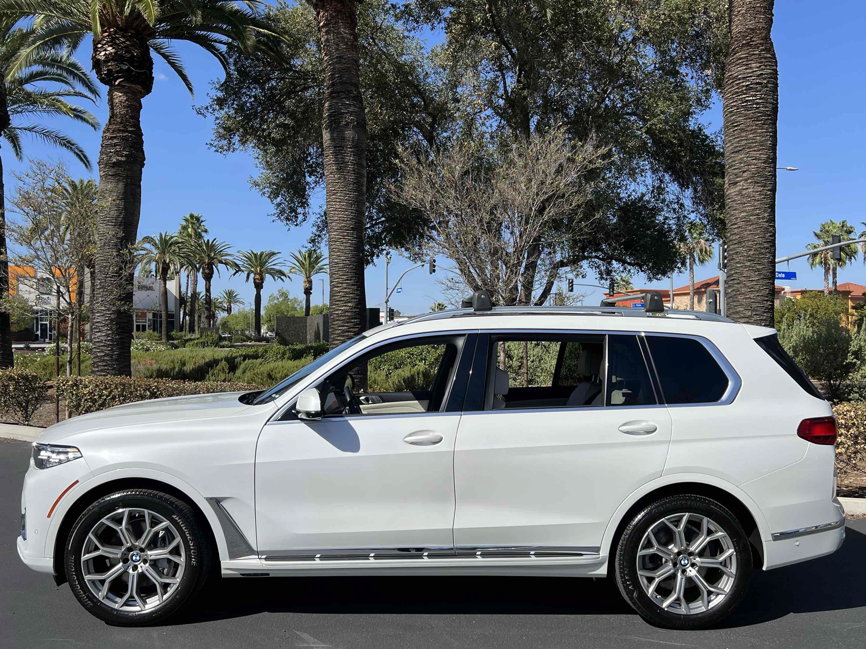 Used 2020 BMW X7 xDrive40i w/ Premium Package AWD/4WD image 19