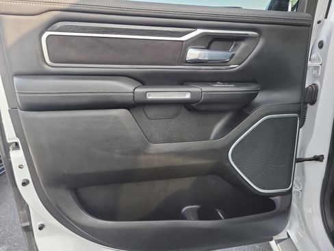 Used 2023 RAM 1500 Laramie AWD/4WD image 11