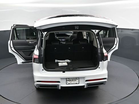 New 2026 INFINITI QX80 Luxe image 51