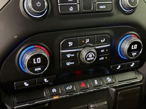 Used 2021 Chevrolet Silverado 1500 RST w/ Z71 Off-Road Package image 16