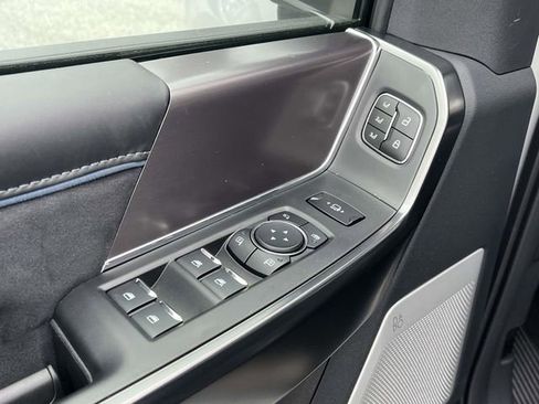 New 2026 Ford F250 Platinum AWD/4WD image 11