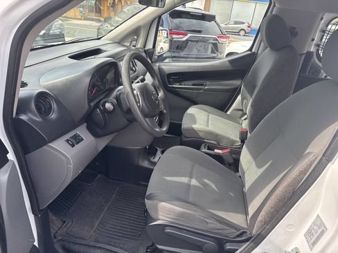 Used 2017 Nissan NV200 SV w/ Technology Package image 7