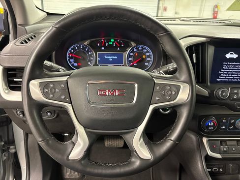 Used 2023 GMC Terrain SLT image 29