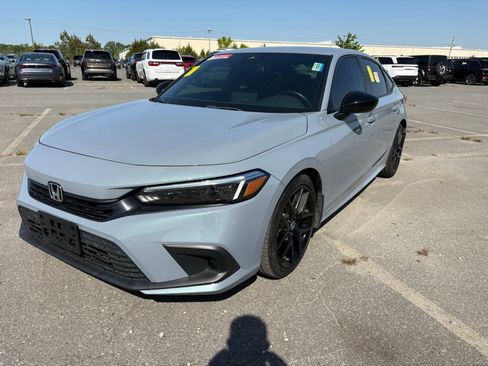 Used 2024 Honda Civic Sport image 6