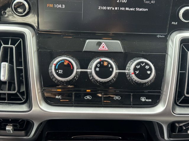 Used 2023 Kia Sorento LX AWD/4WD image 27