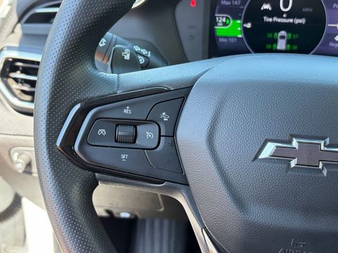 Used 2023 Chevrolet Bolt EUV LT w/ Driver Confidence Package FWD image 16