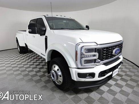 Used 2025 Ford F450 Platinum image 3