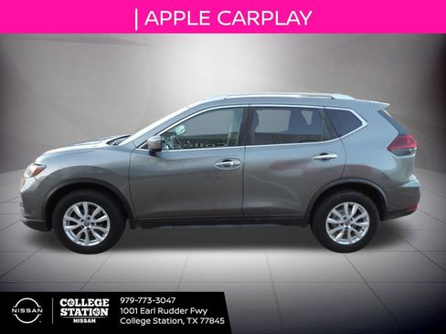 Used 2018 Nissan Rogue SV image 7