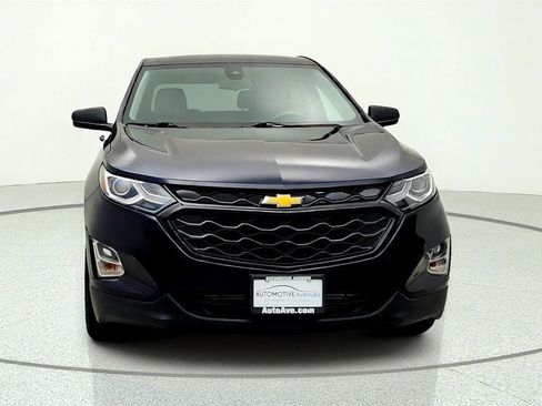 Used 2020 Chevrolet Equinox LS w/ LS Convenience Package FWD image 2