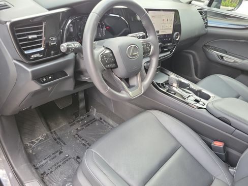 Used 2024 Lexus NX 250 FWD w/ Towing Package (2000 Lbs) image 21