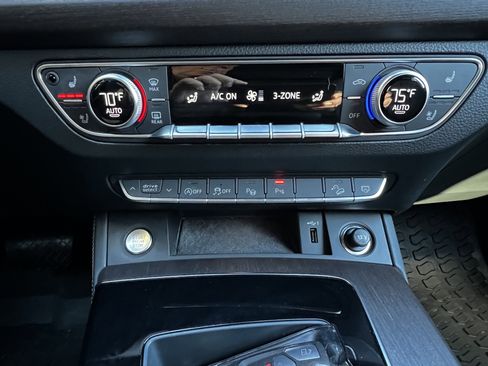 Used 2022 Audi Q5 2.0T Prestige image 27