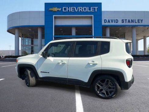Used 2021 Jeep Renegade Latitude FWD image 5