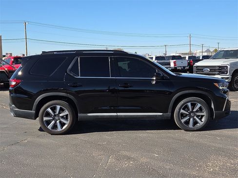 Used 2025 Honda Pilot Elite image 6