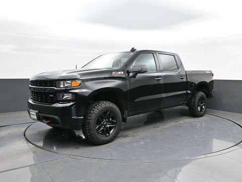 Used 2021 Chevrolet Silverado 1500 Custom Trail Boss w/ LPO, Dark Essentials Package image 1