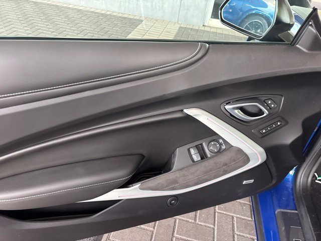 Used 2021 Chevrolet Camaro SS RWD image 8