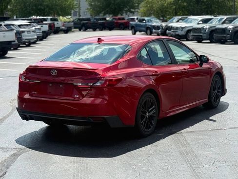 Used 2025 Toyota Camry SE FWD image 7