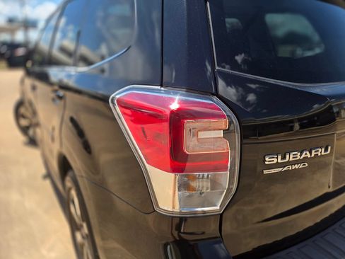 Used 2017 Subaru Forester 2.5i Limited AWD/4WD image 34