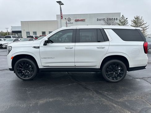 Used 2024 GMC Yukon Denali w/ Denali Reserve Package image 11