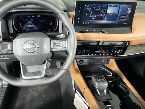 New 2026 Nissan Rogue Platinum AWD/4WD image 11