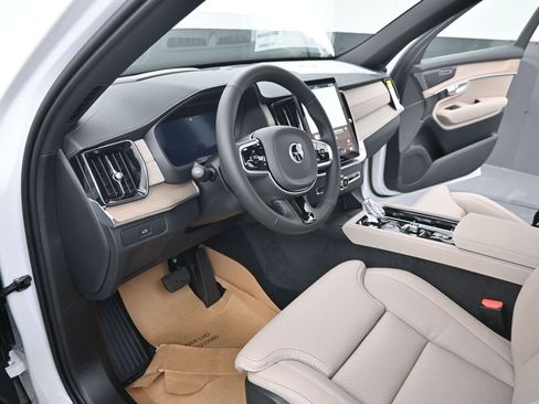 New 2026 Volvo XC90 B6 Ultra image 14