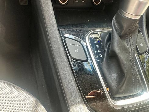 Used 2019 Hyundai Ioniq SEL FWD image 12