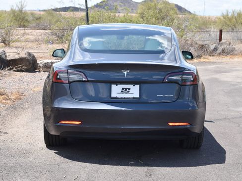 Used 2022 Tesla Model 3 Long Range AWD/4WD image 12