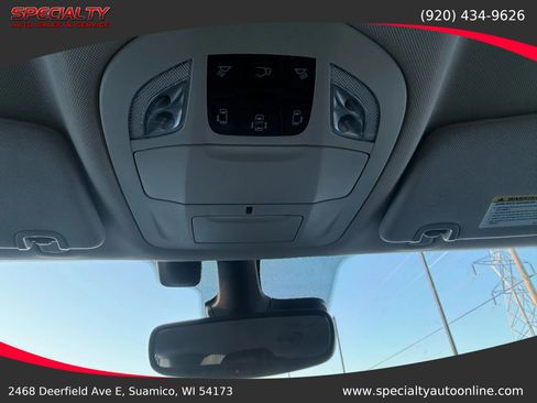 Used 2022 Chrysler Pacifica Touring-L image 40