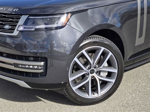 New 2026 Land Rover Range Rover SE image 6