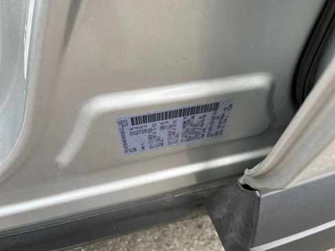 Used 2025 Nissan Rogue SV FWD image 31