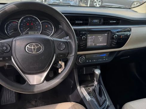 Used 2014 Toyota Corolla LE image 5
