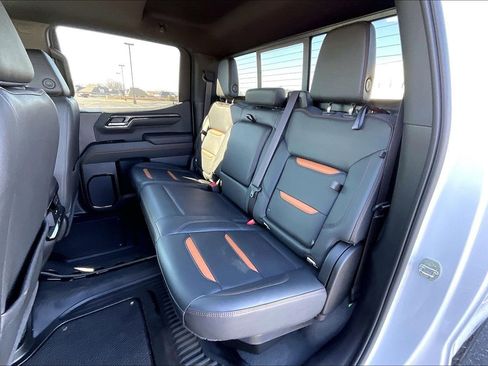 Used 2023 GMC Sierra 1500 AT4 w/ AT4 Premium Package image 18