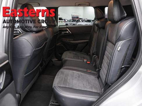 Used 2024 Mitsubishi Outlander SE FWD image 21