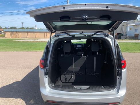 New 2026 Chrysler Pacifica Select image 29