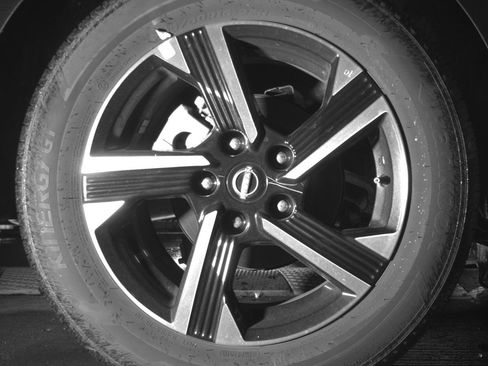 Used 2025 Nissan Sentra SV FWD image 15