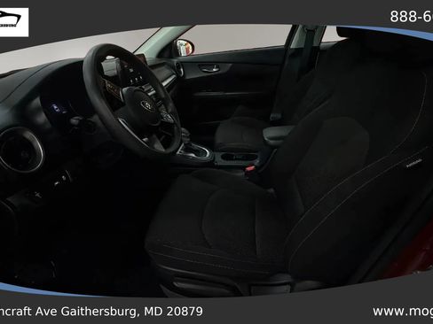 Used 2021 Kia Forte LXS FWD image 11