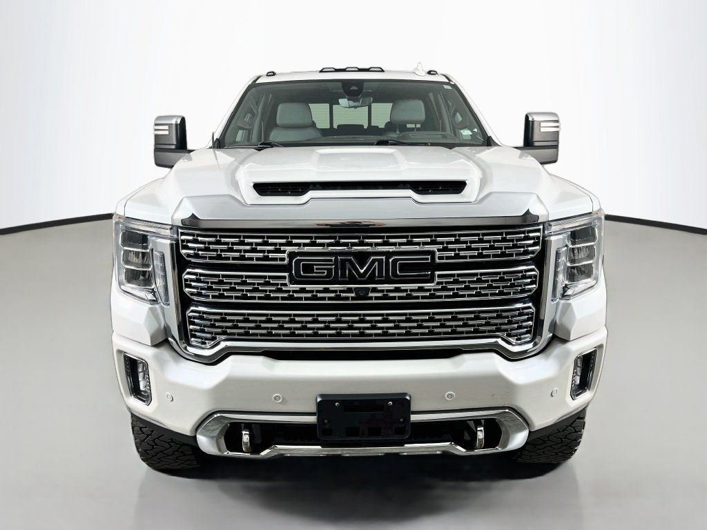 Used 2022 GMC Sierra 3500 Denali w/ Denali Ultimate Package AWD/4WD image 3