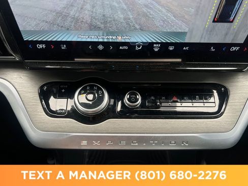 Used 2025 Ford Expedition Max Platinum AWD/4WD image 24