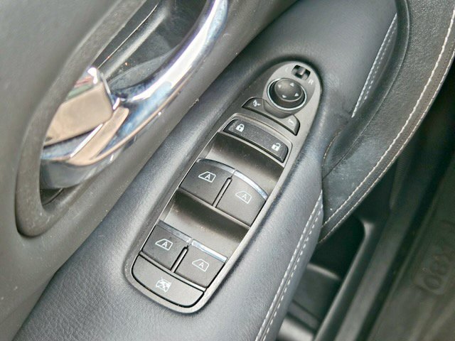 Used 2023 INFINITI QX80 Luxe w/ Cargo Package AWD/4WD image 28
