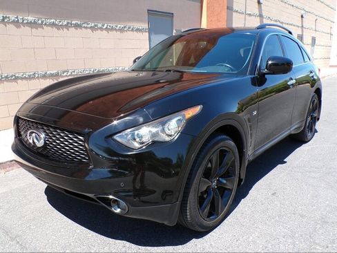 Used 2017 INFINITI QX70 AWD w/ Premium Package image 3